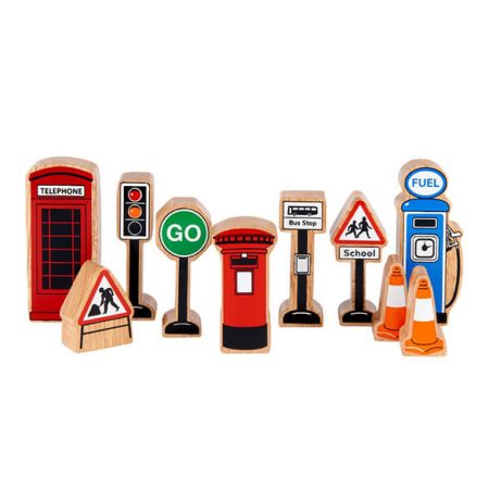 Wooden Town Playset - 10 Figures