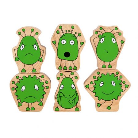 Wooden Feelings Folk Playset - 12 Figures